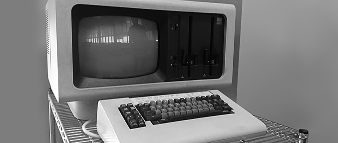 Ordenador personal de la décadas de los 70 o 80